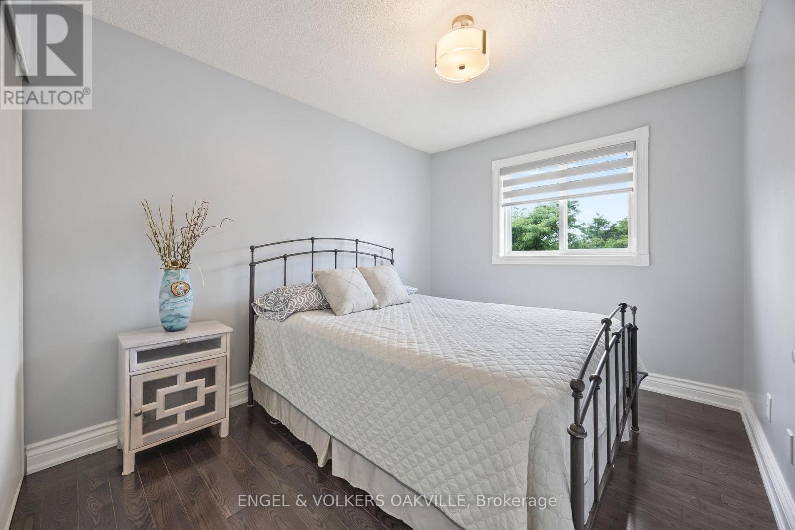 10 Crieff Avenue Property Photo 23