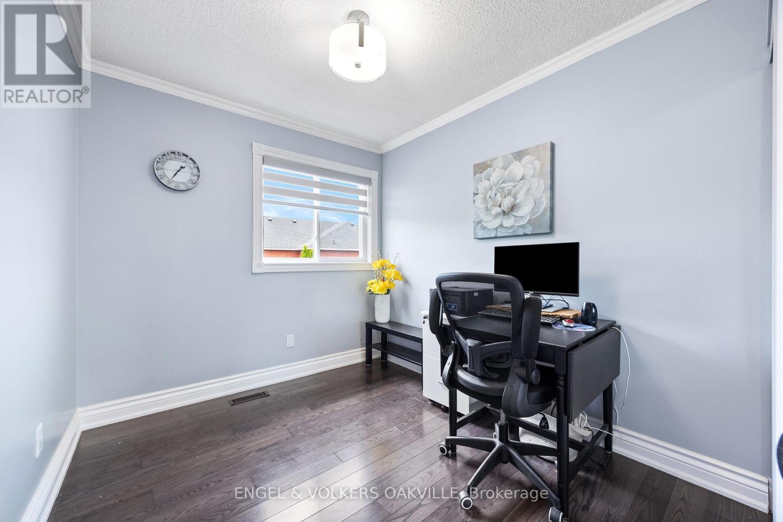 10 Crieff Avenue Property Photo 24