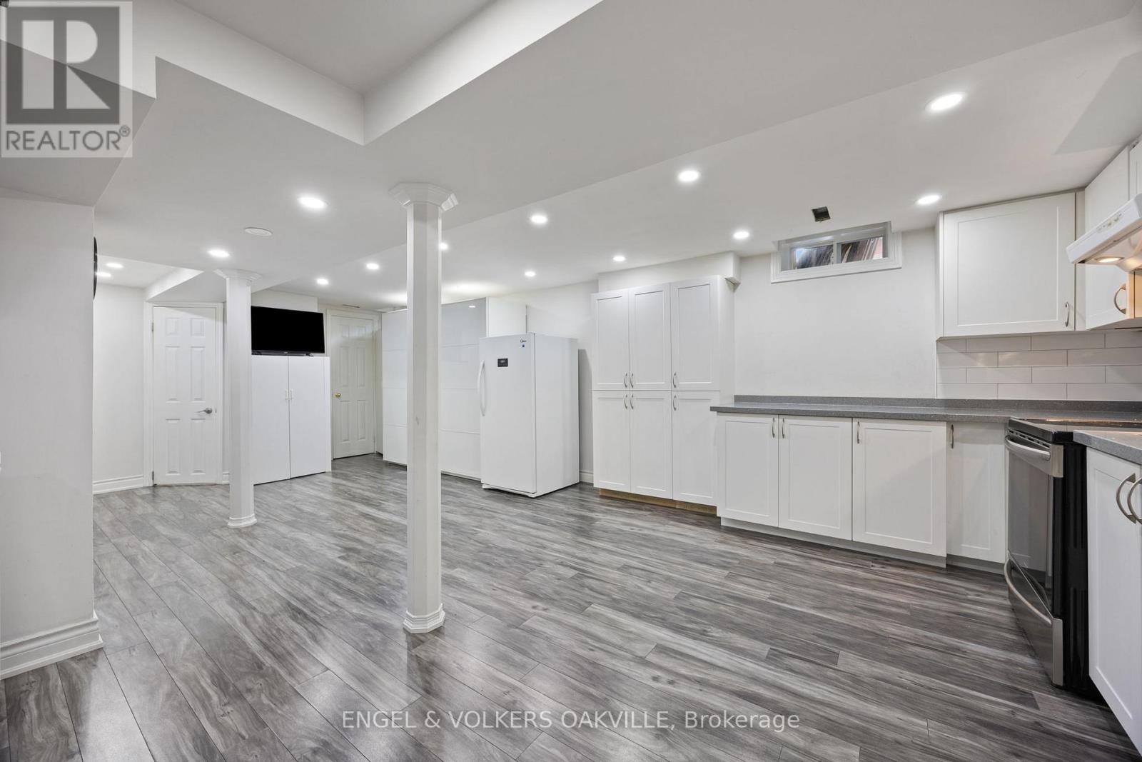 10 Crieff Avenue Property Photo 33