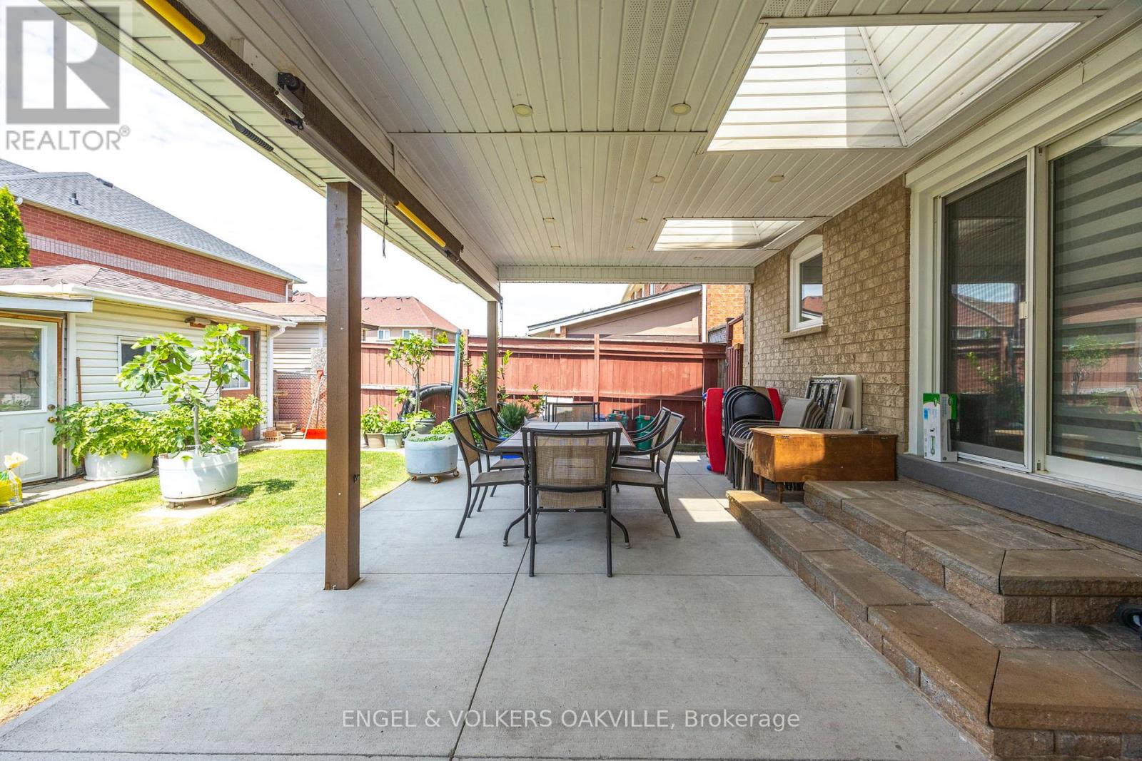 10 Crieff Avenue Property Photo 42