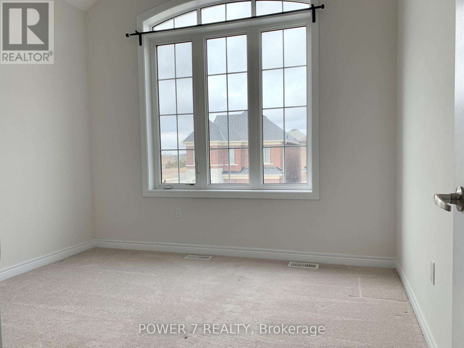 3 Falconridge Terrace Property Photo 11