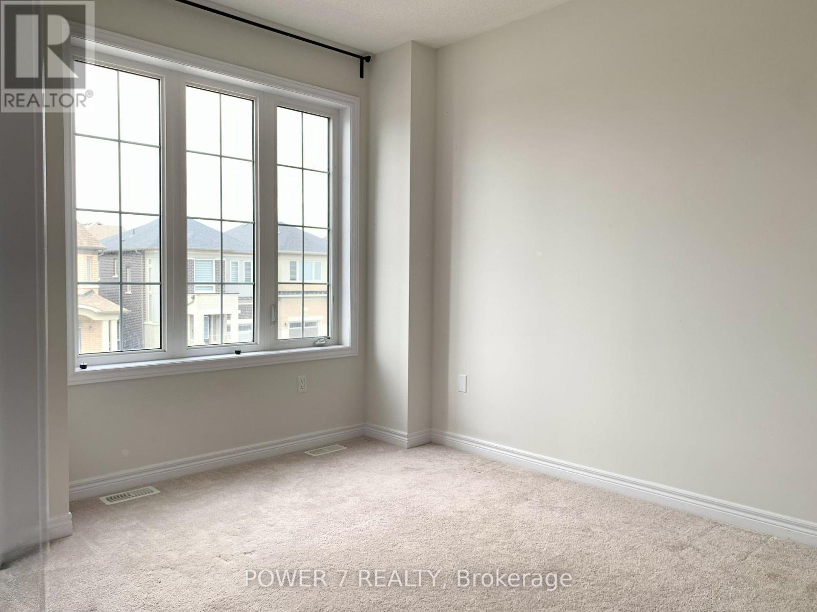 3 Falconridge Terrace Property Photo 12