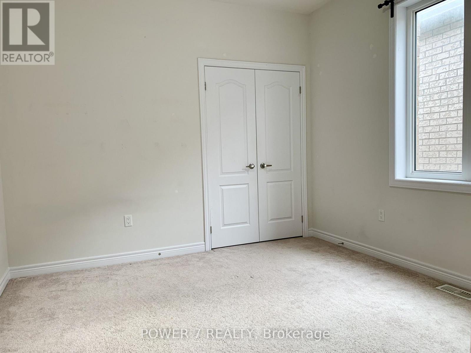 3 Falconridge Terrace Property Photo 14