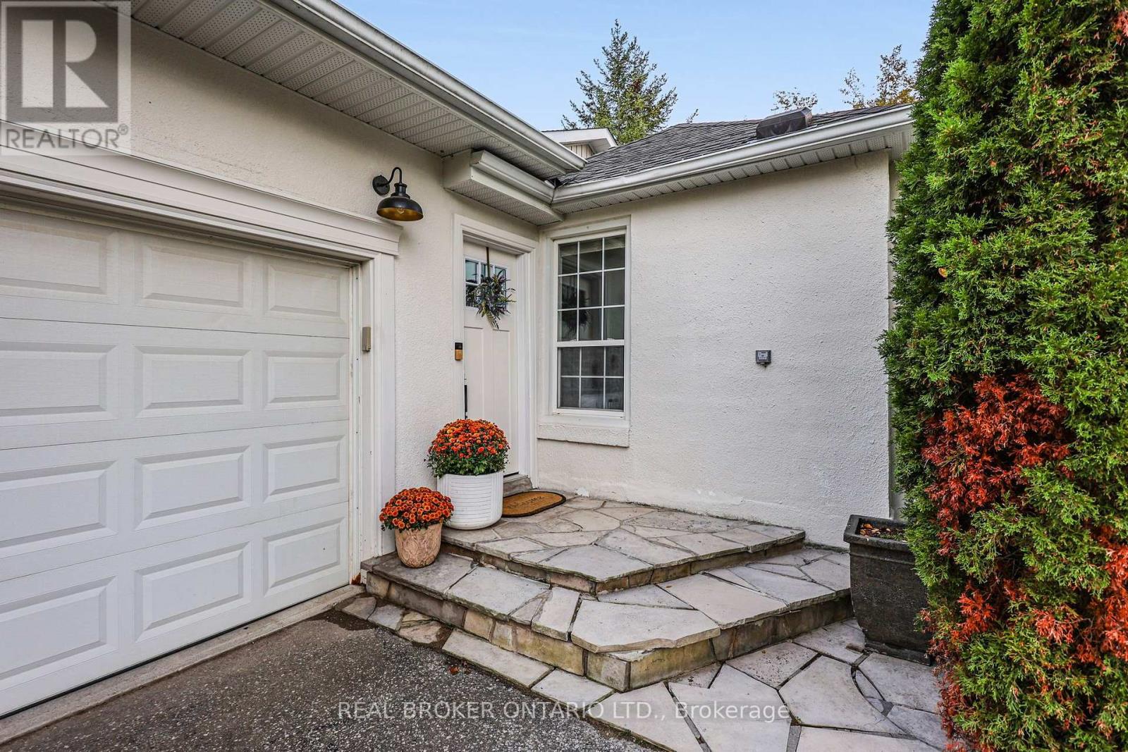 17 Mill Street Property Photo 3