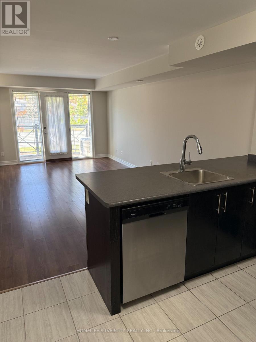 114 - 2 Dunsheath Way Property Photo 5