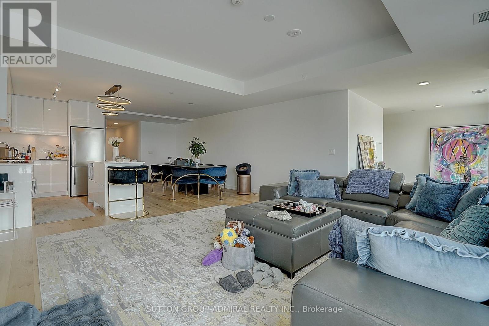 712 - 8 Beverley Glen Boulevard Property Photo 12