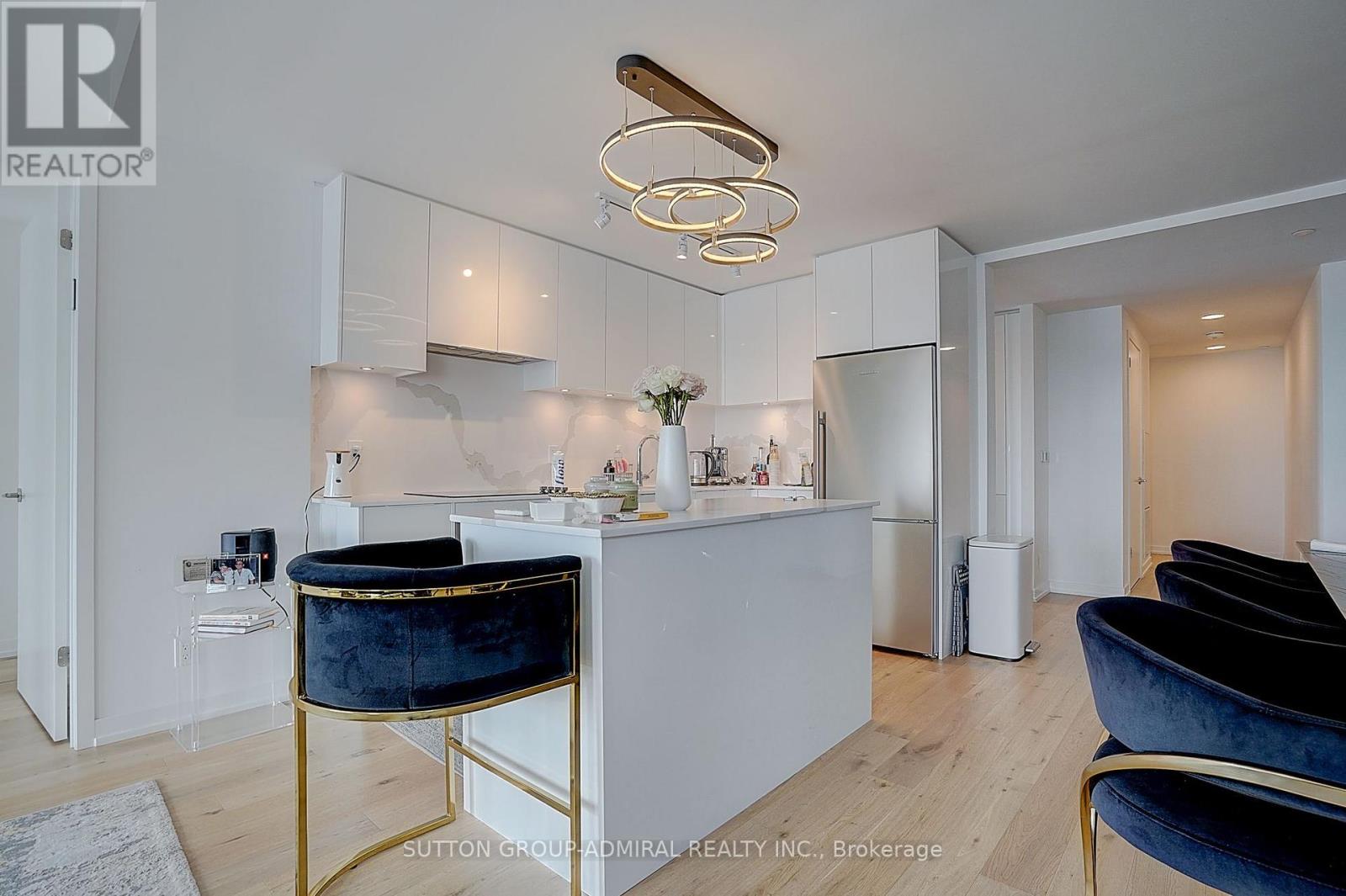 712 - 8 Beverley Glen Boulevard Property Photo 16