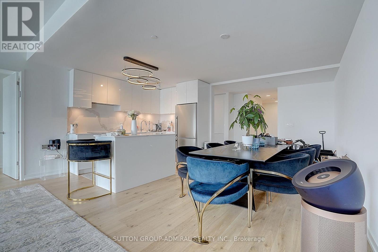 712 - 8 Beverley Glen Boulevard Property Photo 18