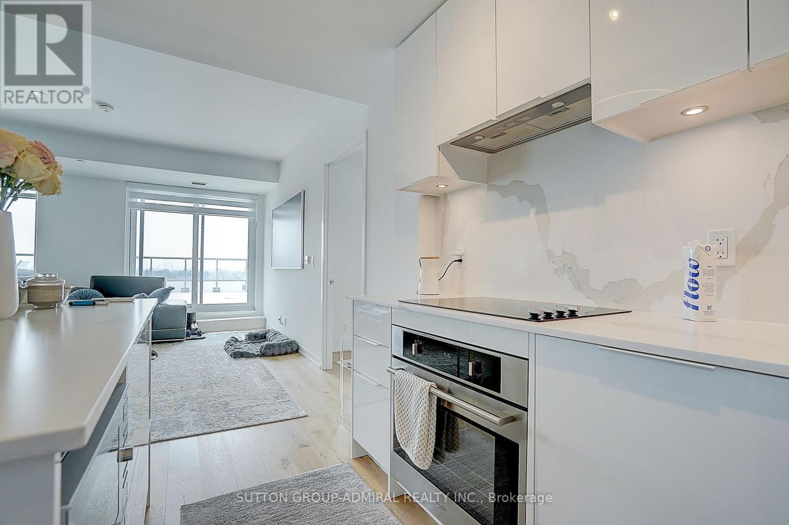 712 - 8 Beverley Glen Boulevard Property Photo 21