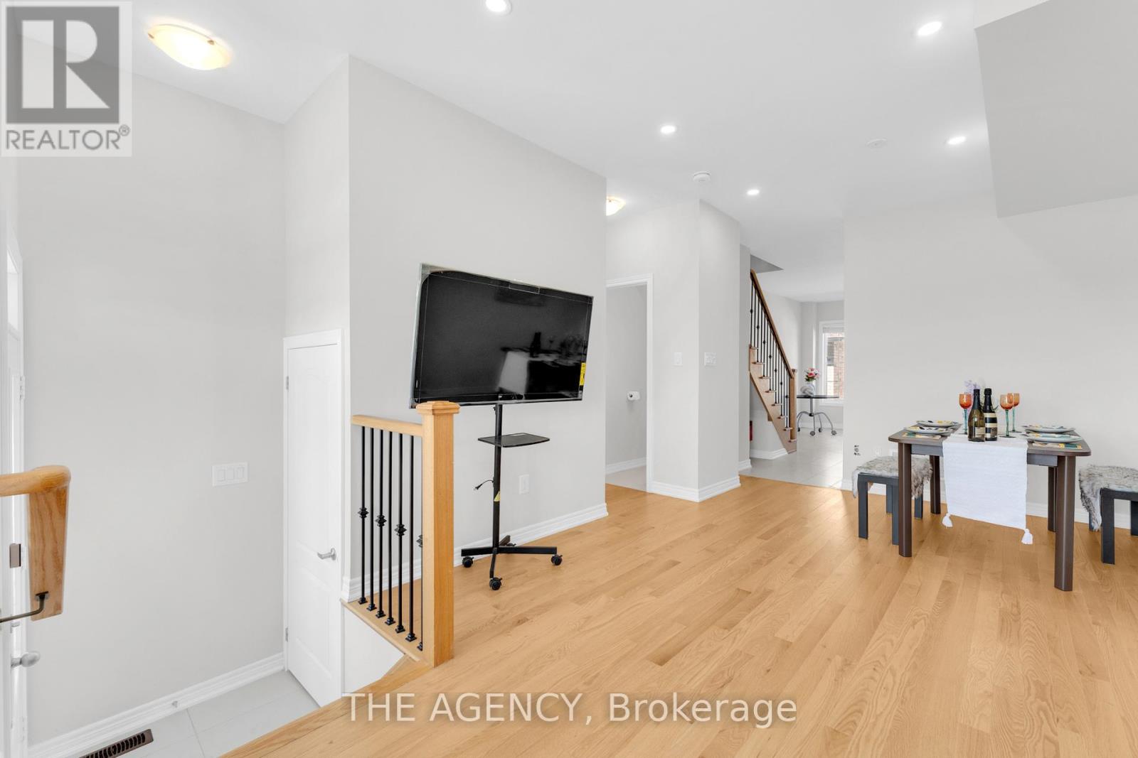 2064 Donald Cousens Parkway Property Photo 8