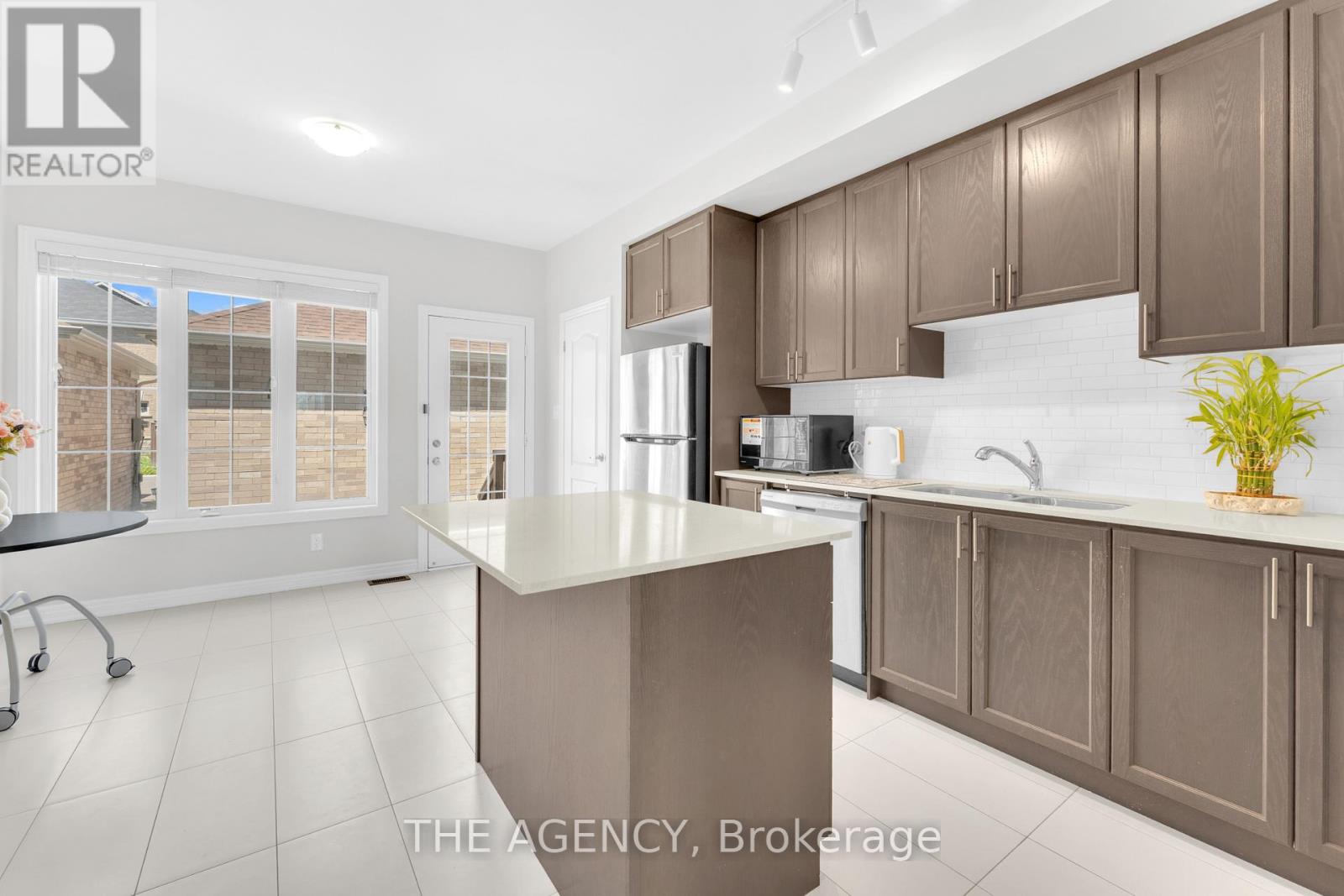 2064 Donald Cousens Parkway Property Photo 13