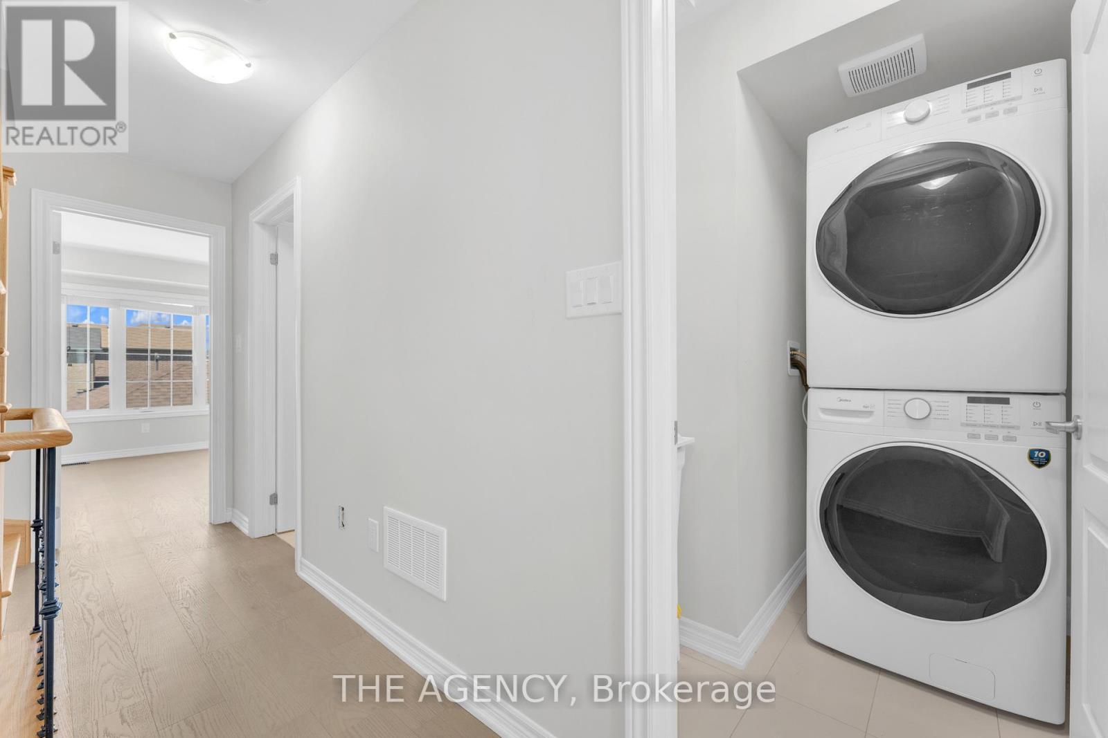 2064 Donald Cousens Parkway Property Photo 20