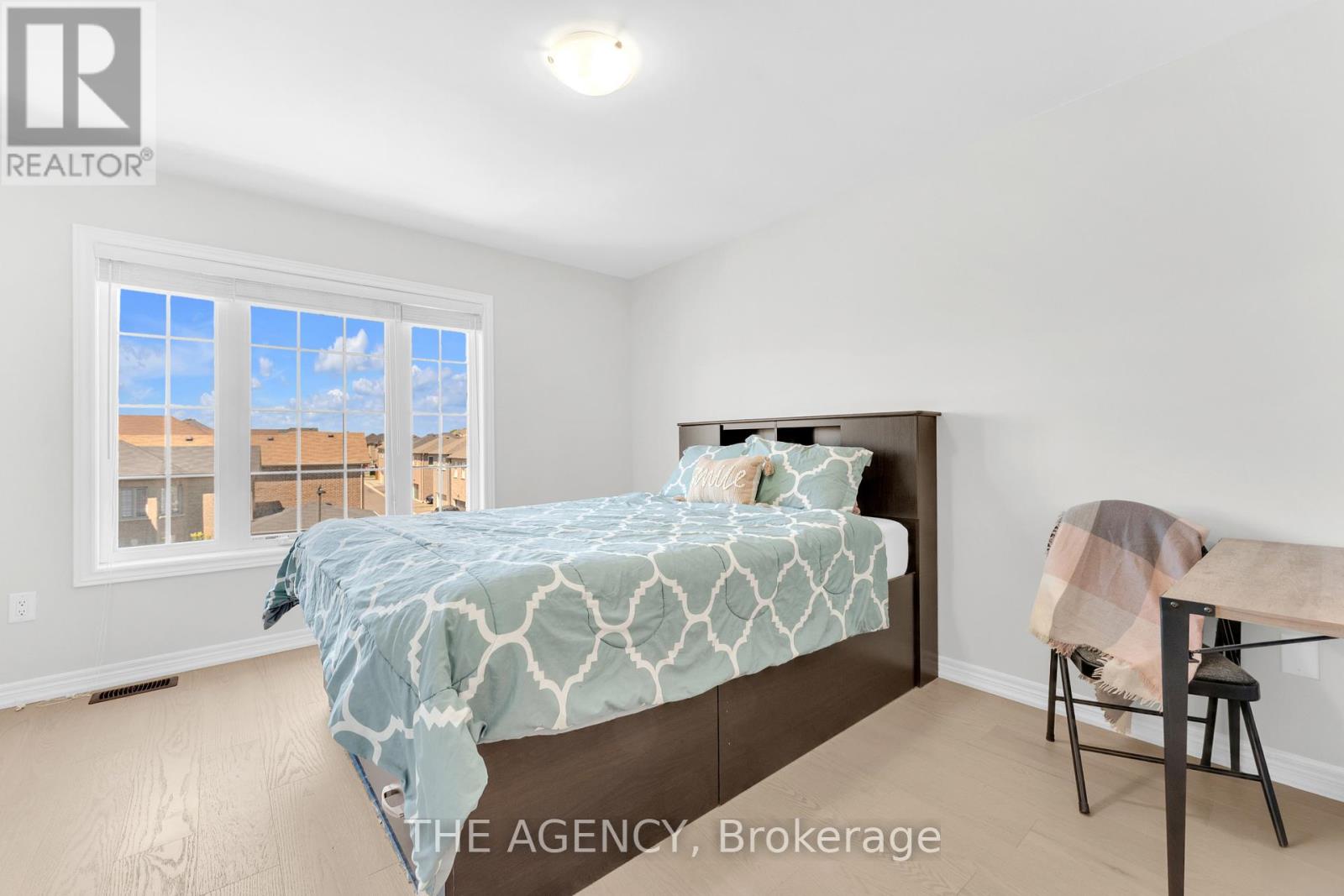 2064 Donald Cousens Parkway Property Photo 26