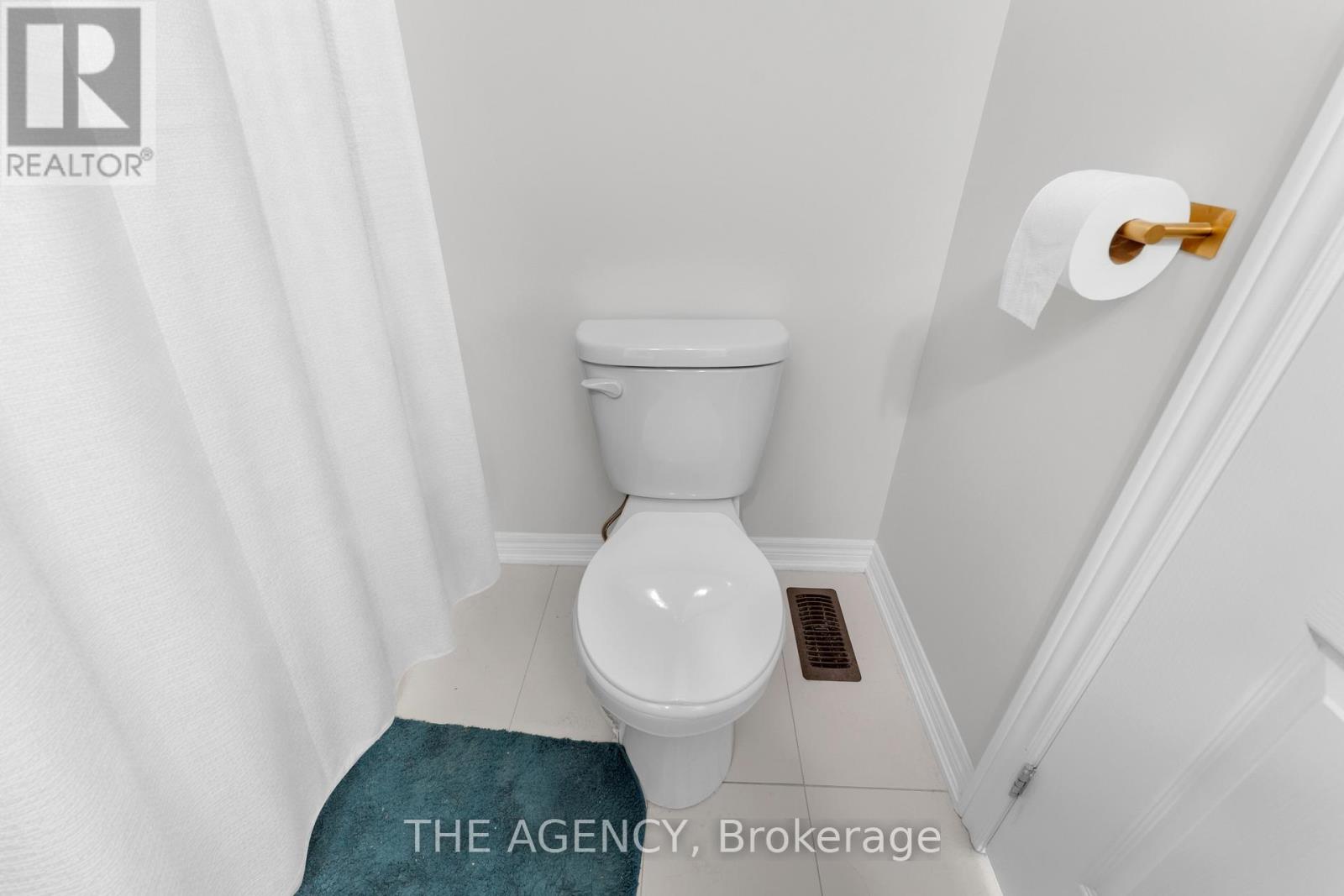 2064 Donald Cousens Parkway Property Photo 34