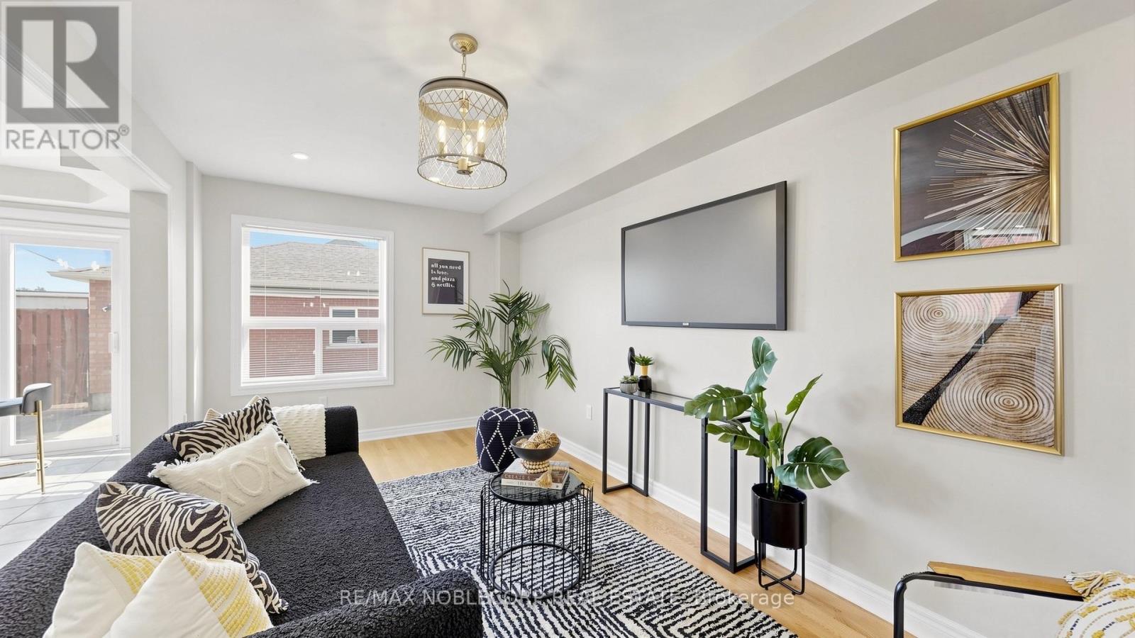 48 Ed Quigg Way Property Photo 12