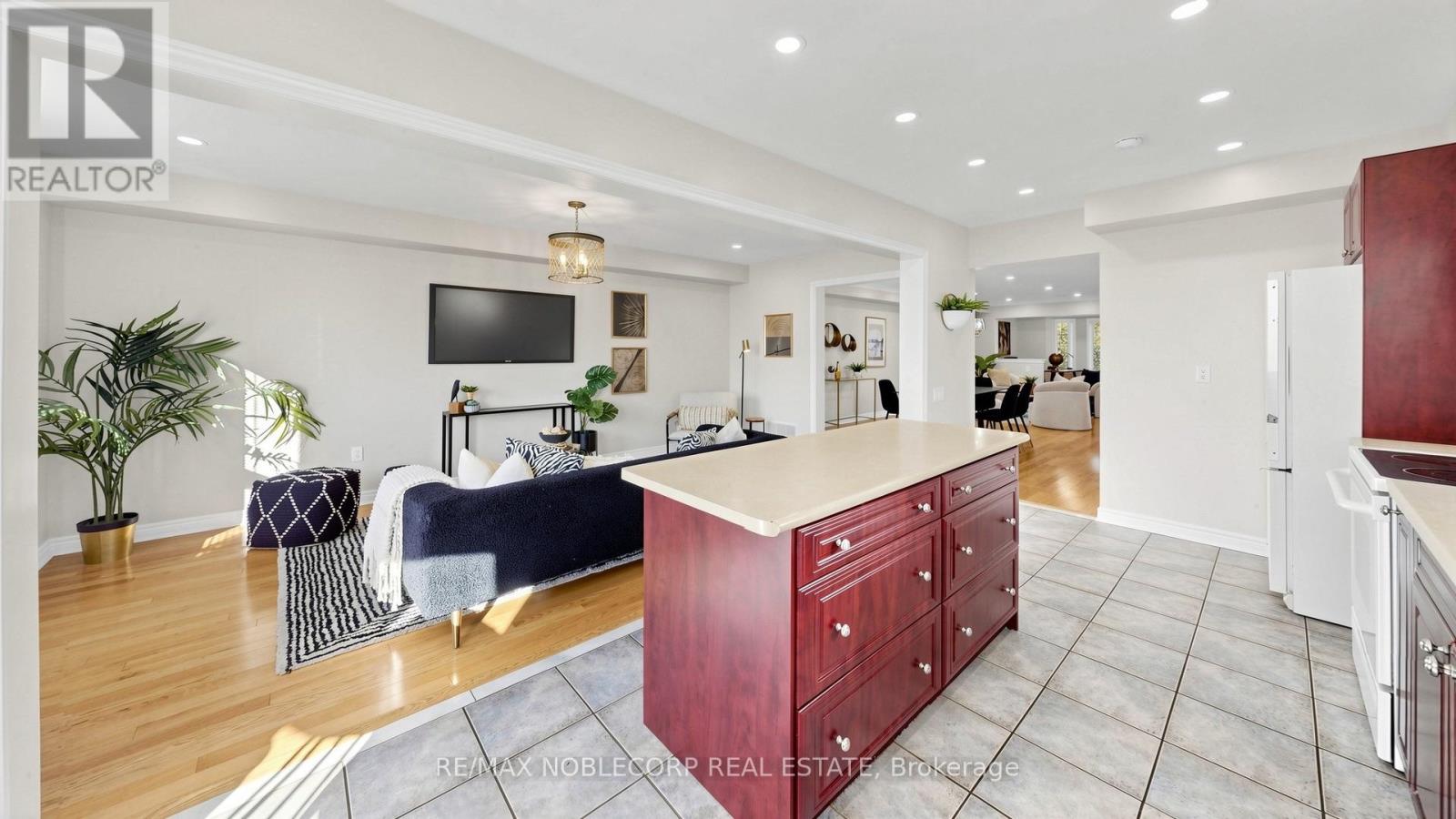 48 Ed Quigg Way Property Photo 18