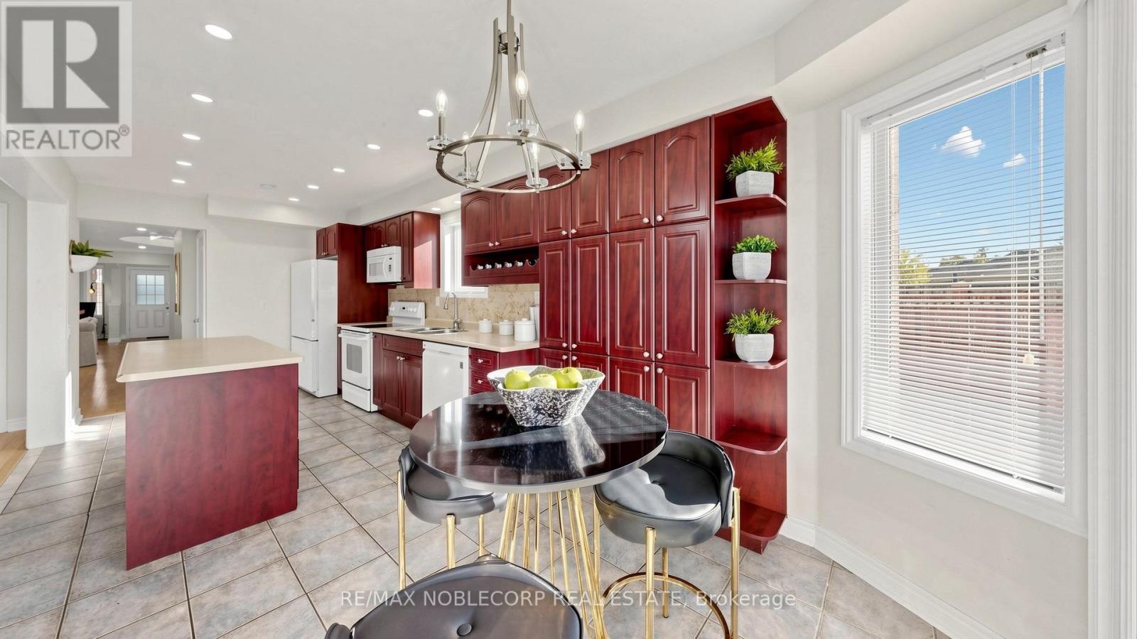 48 Ed Quigg Way Property Photo 23