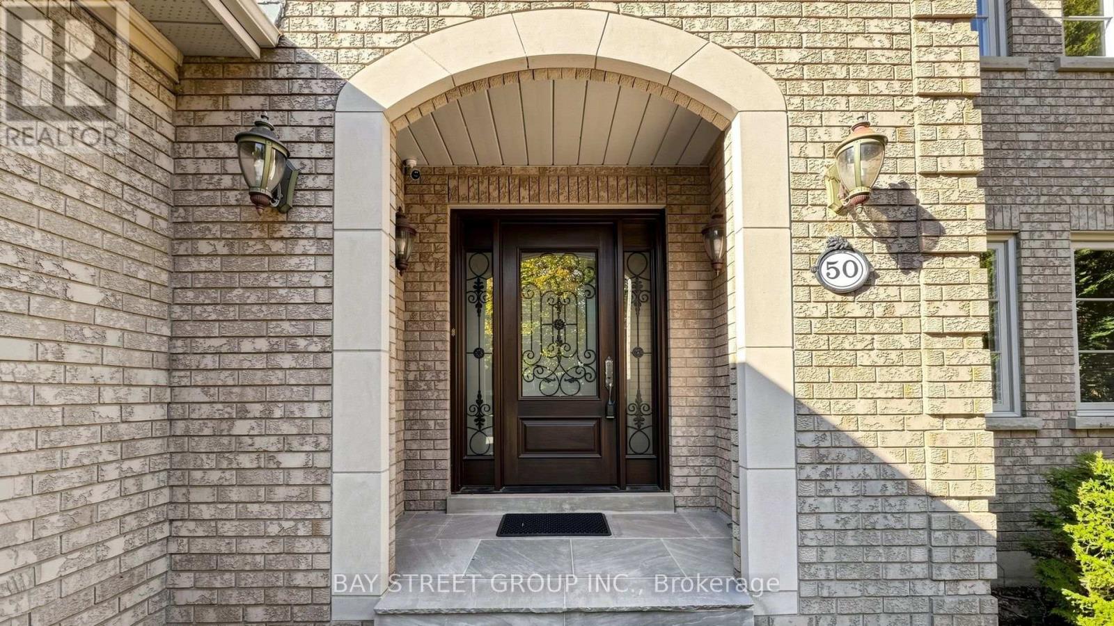 50 Lytton Boulevard Property Photo 5