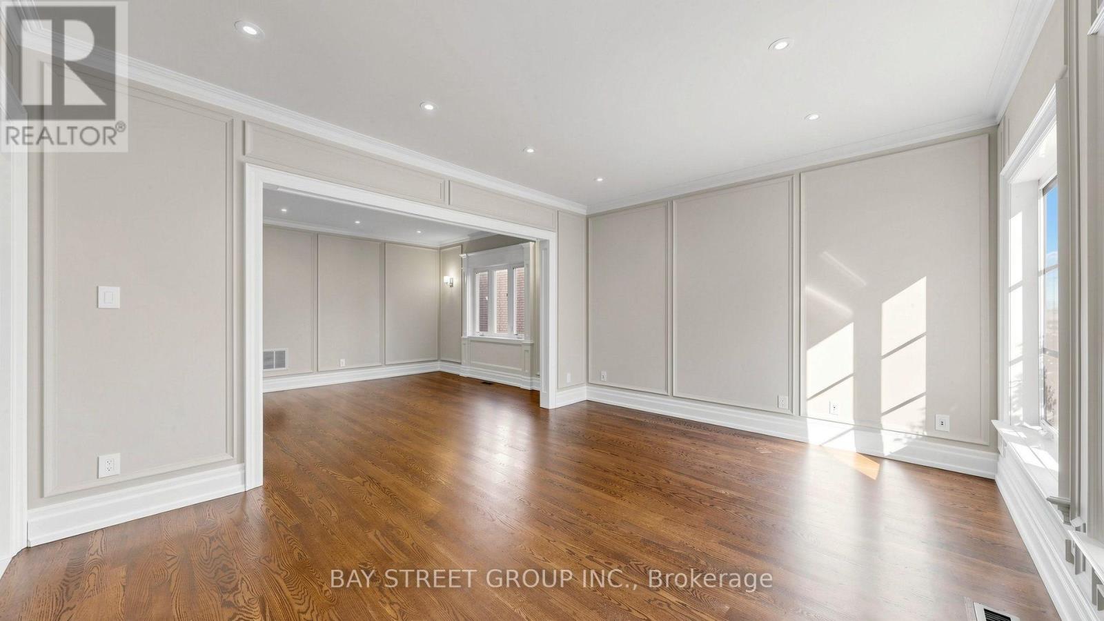 50 Lytton Boulevard Property Photo 8