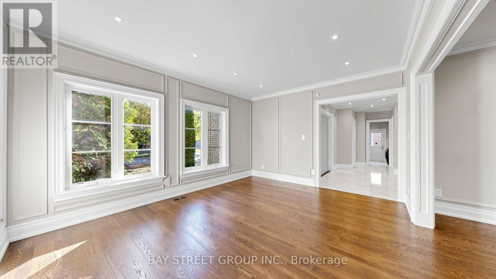 50 Lytton Boulevard Property Photo 9