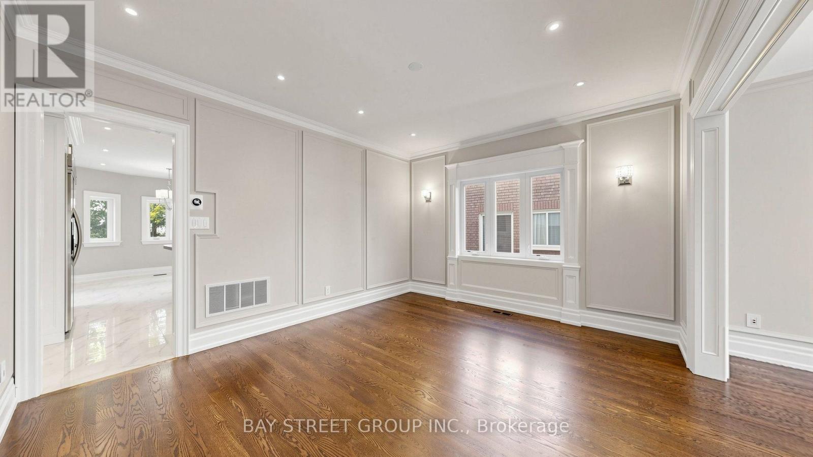 50 Lytton Boulevard Property Photo 13
