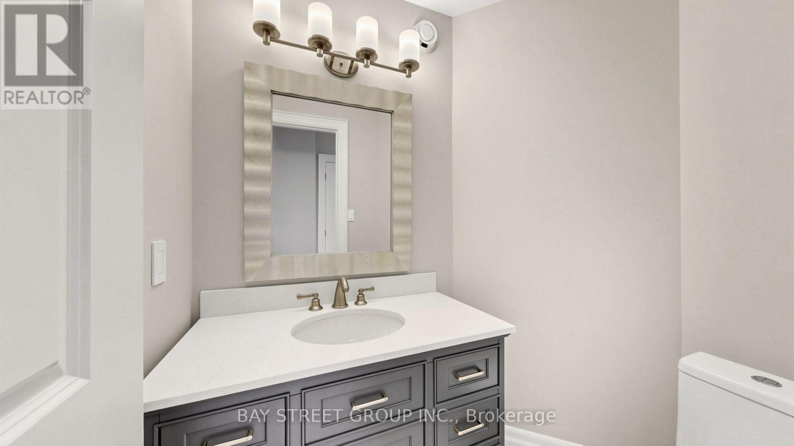 50 Lytton Boulevard Property Photo 28