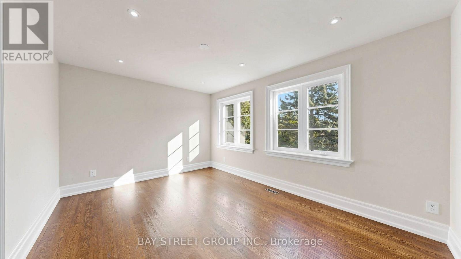 50 Lytton Boulevard Property Photo 38