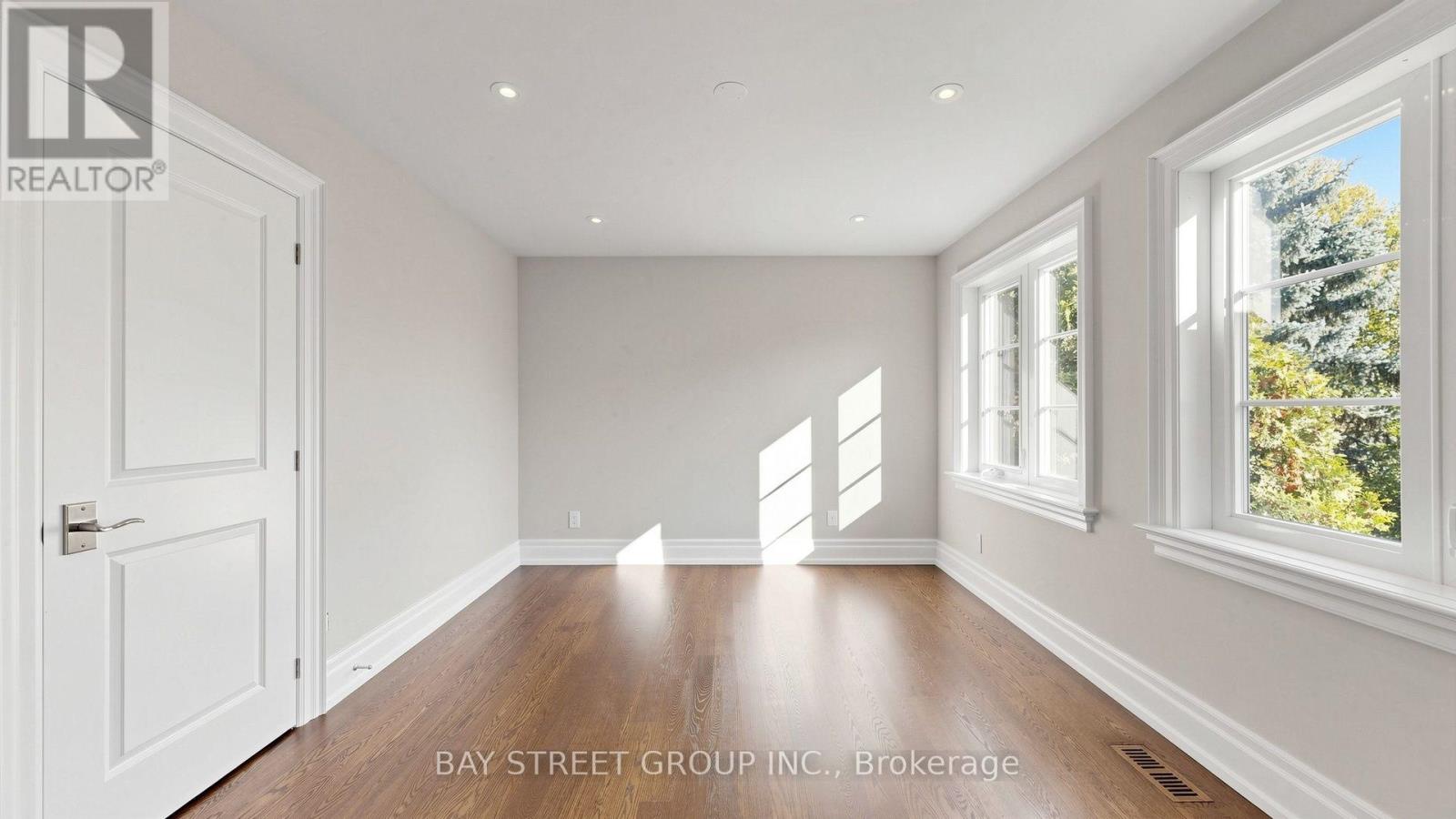 50 Lytton Boulevard Property Photo 39