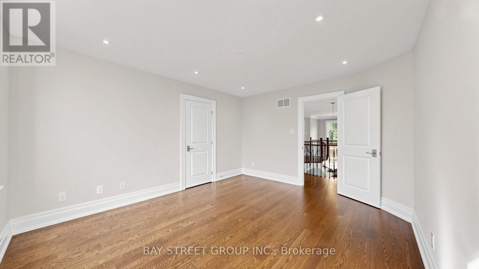 50 Lytton Boulevard Property Photo 42