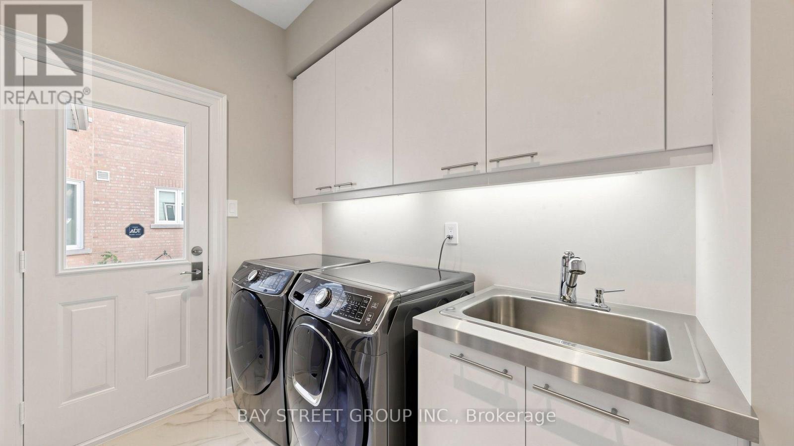 50 Lytton Boulevard Property Photo 46