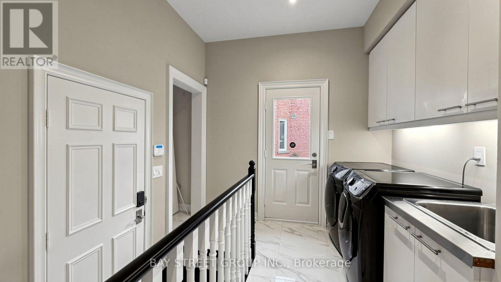 50 Lytton Boulevard Property Photo 47