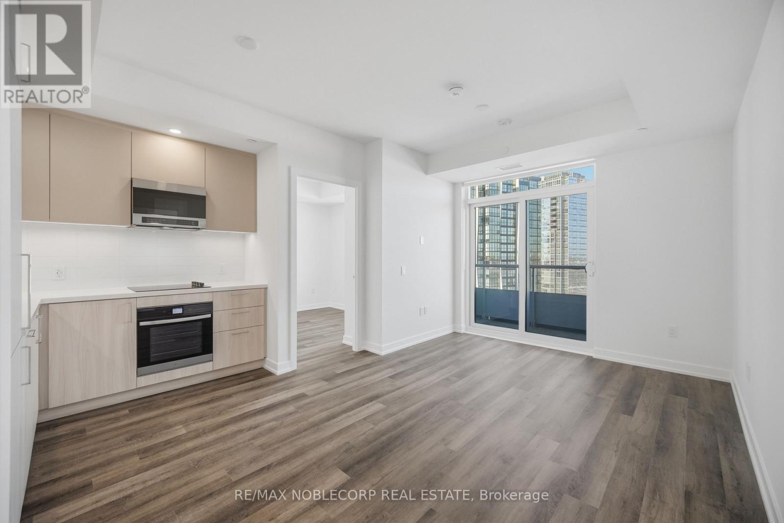 2501 - 5 Meadowdale Road Property Photo 9
