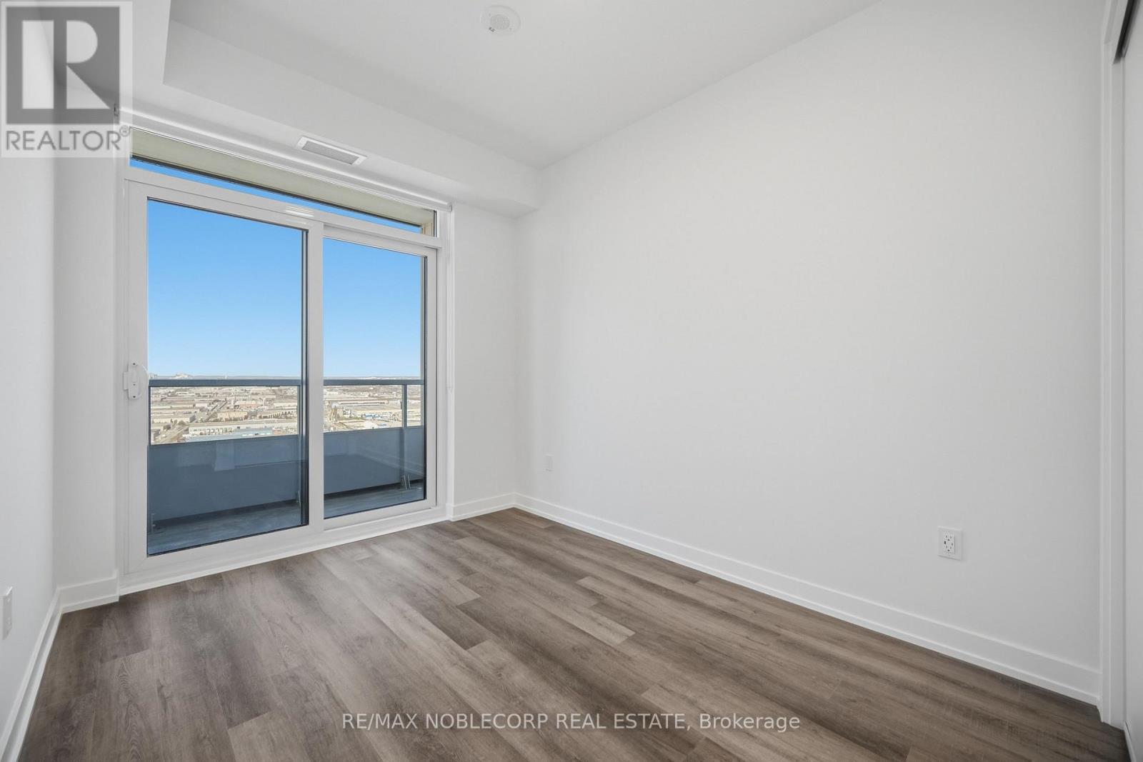 2501 - 5 Meadowdale Road Property Photo 22