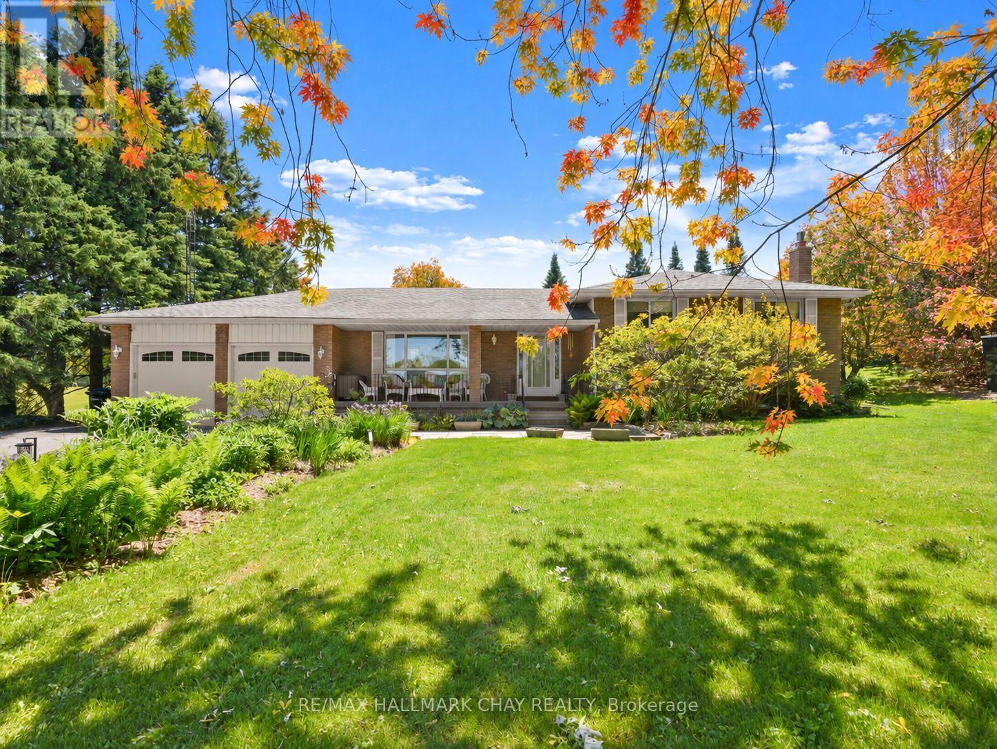 6815 4th Line Property Photo 3