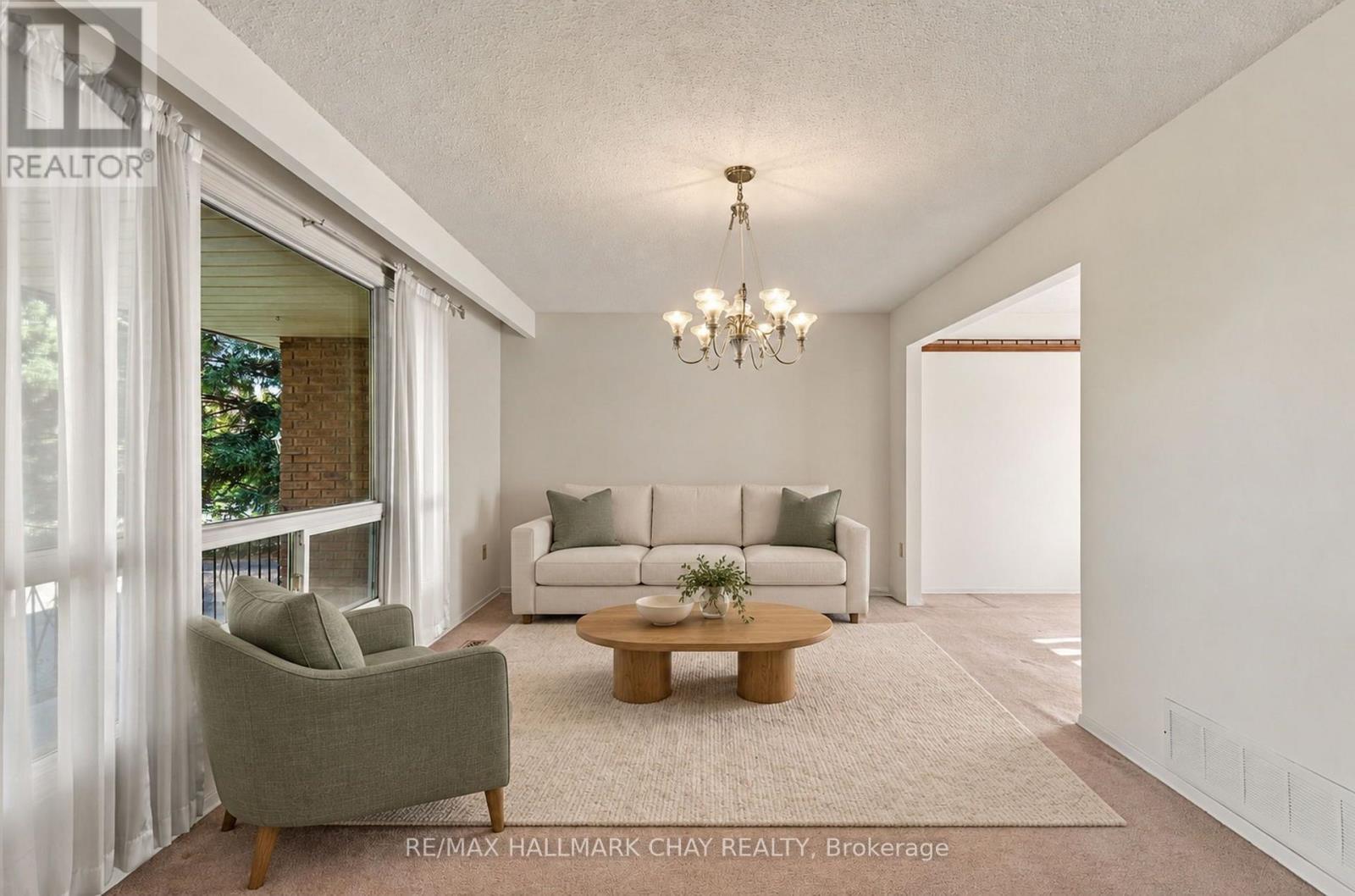 6815 4th Line Property Photo 15
