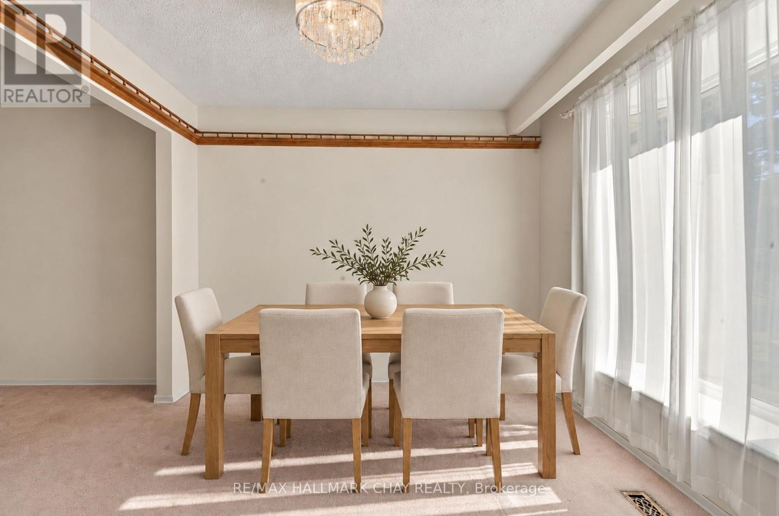 6815 4th Line Property Photo 18