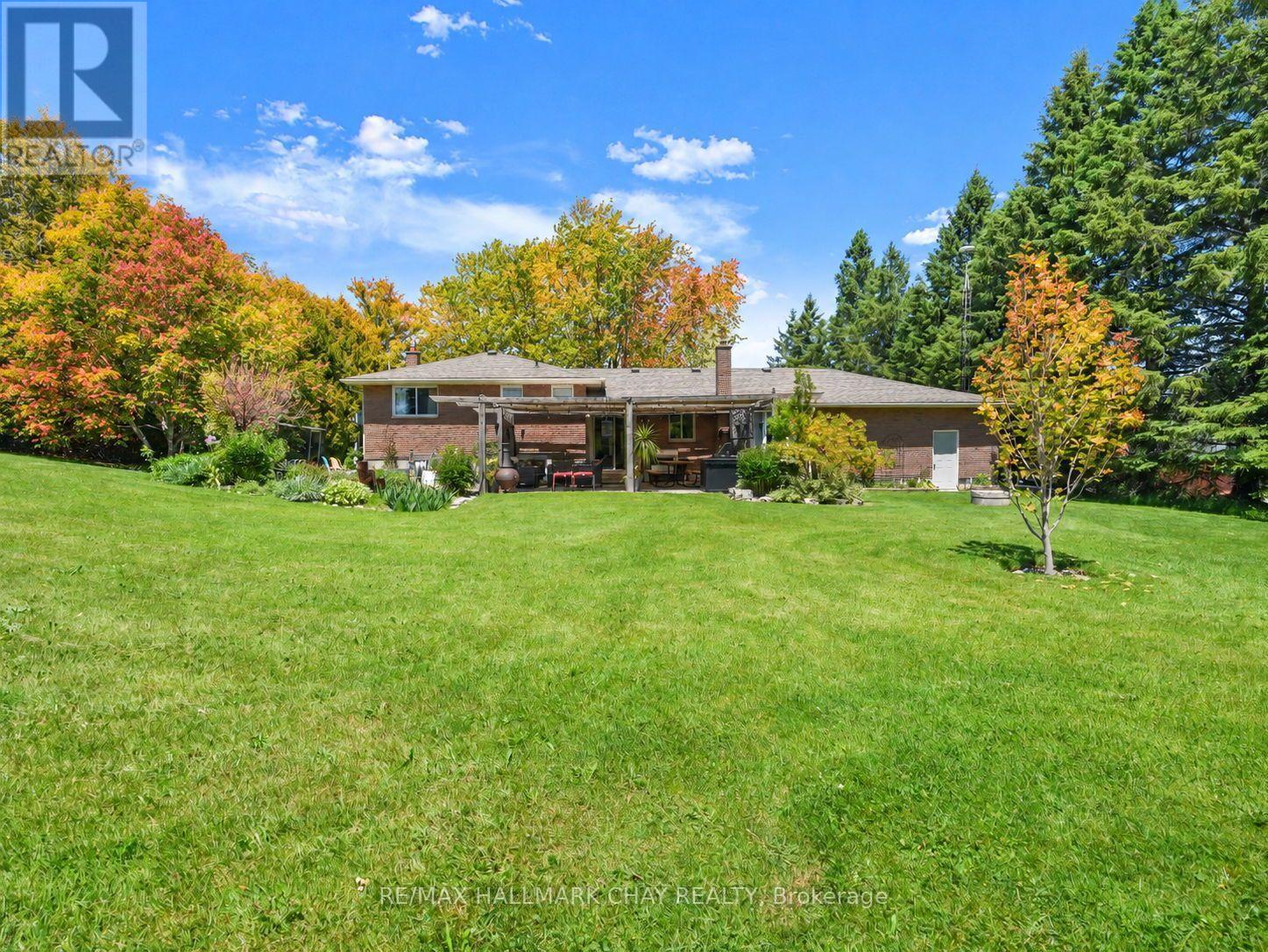 6815 4th Line Property Photo 34