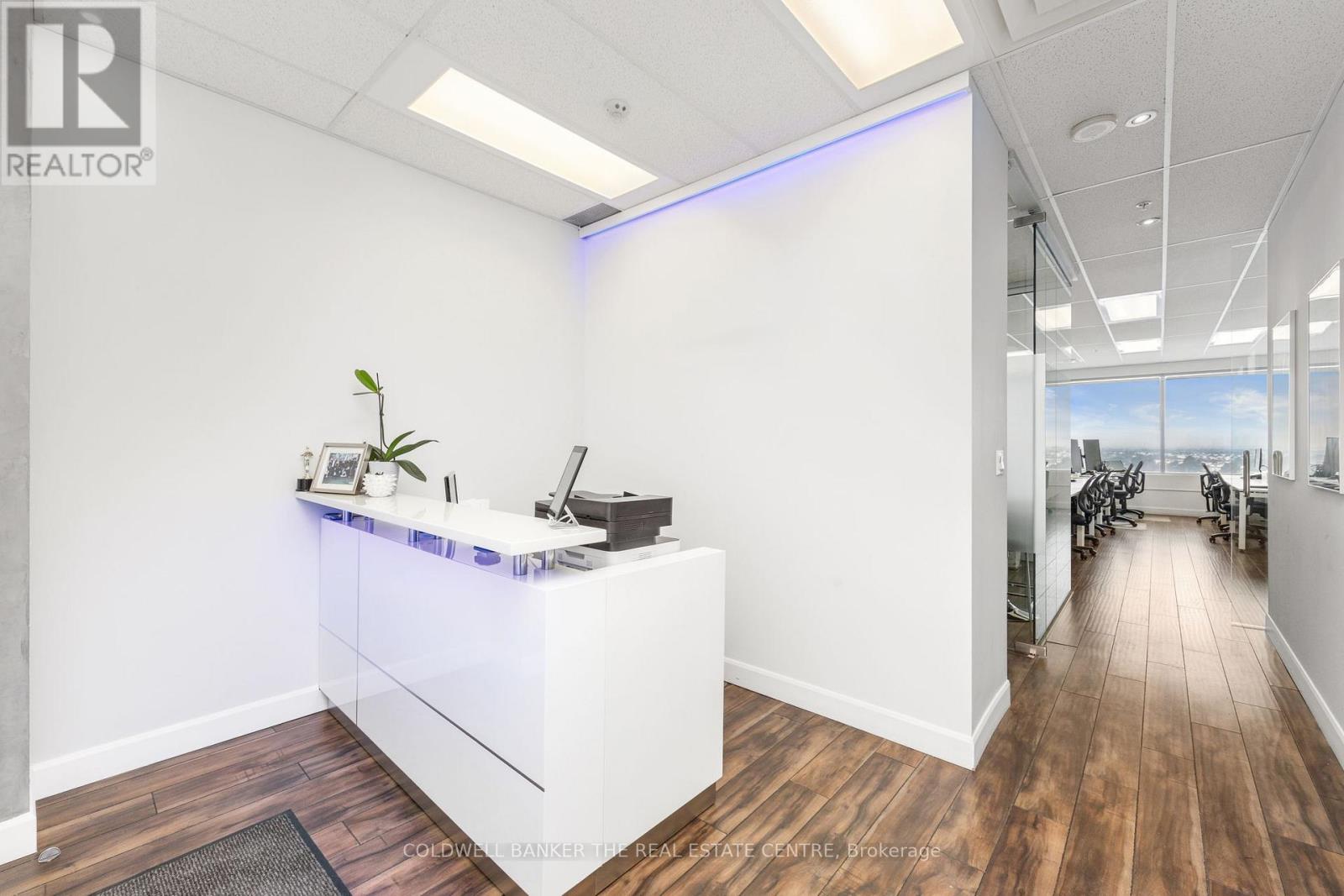812 - 7191 Yonge Street Property Photo 9