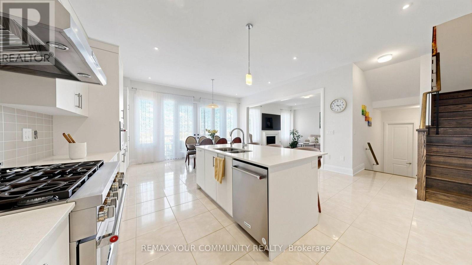 9 Backhouse Drive Property Photo 7