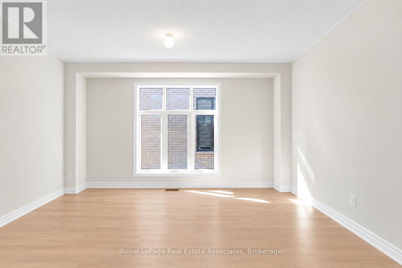 1418 Davis Loop Property Photo 9
