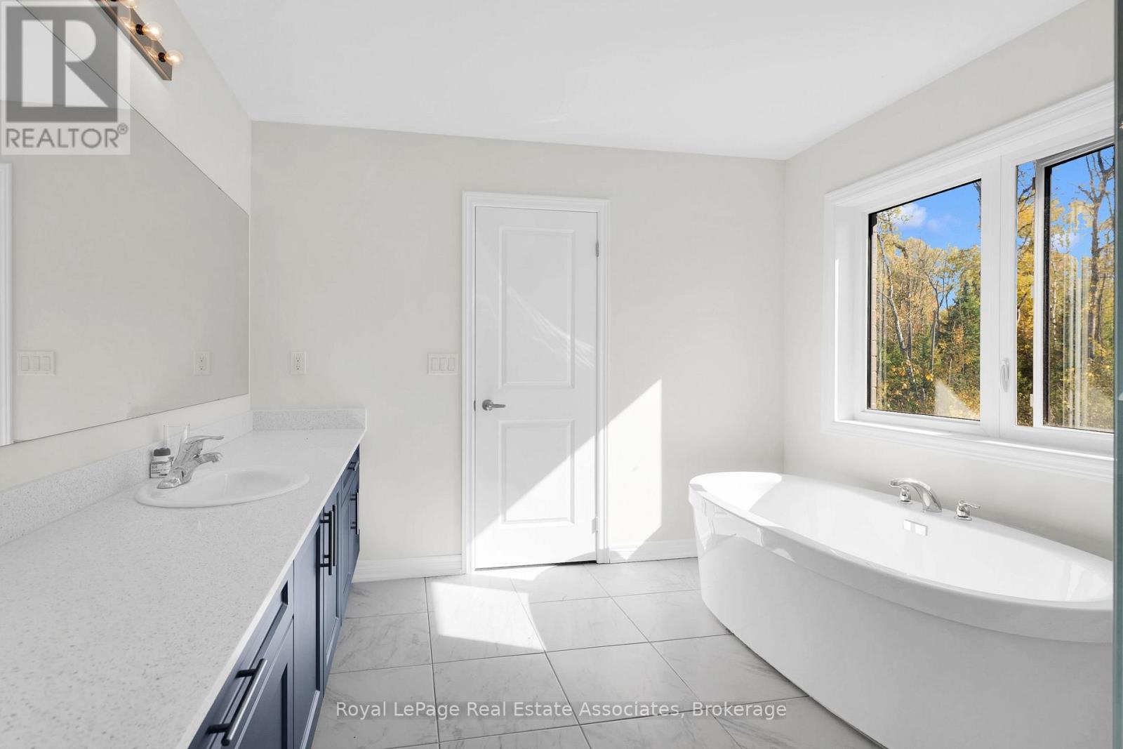 1418 Davis Loop Property Photo 28