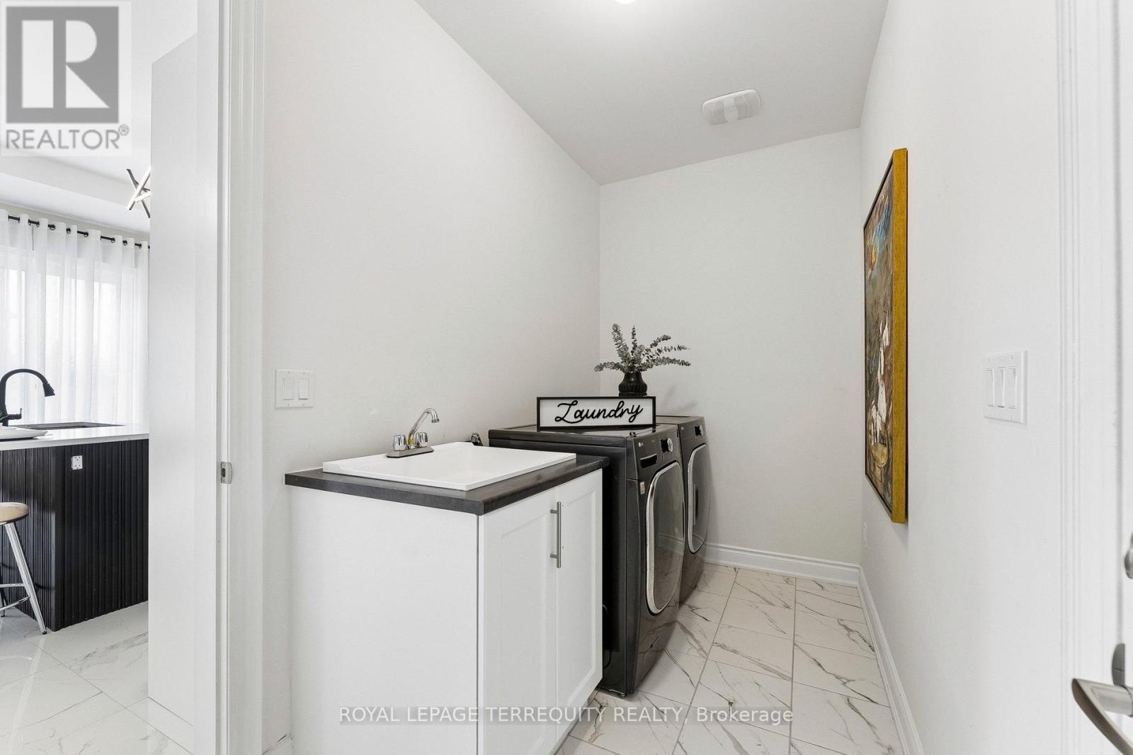 7 Ballanview Court Property Photo 16