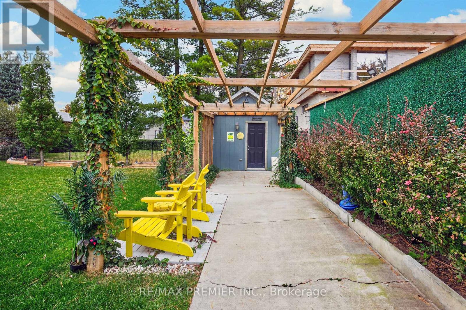31 Malaren Road Property Photo 42