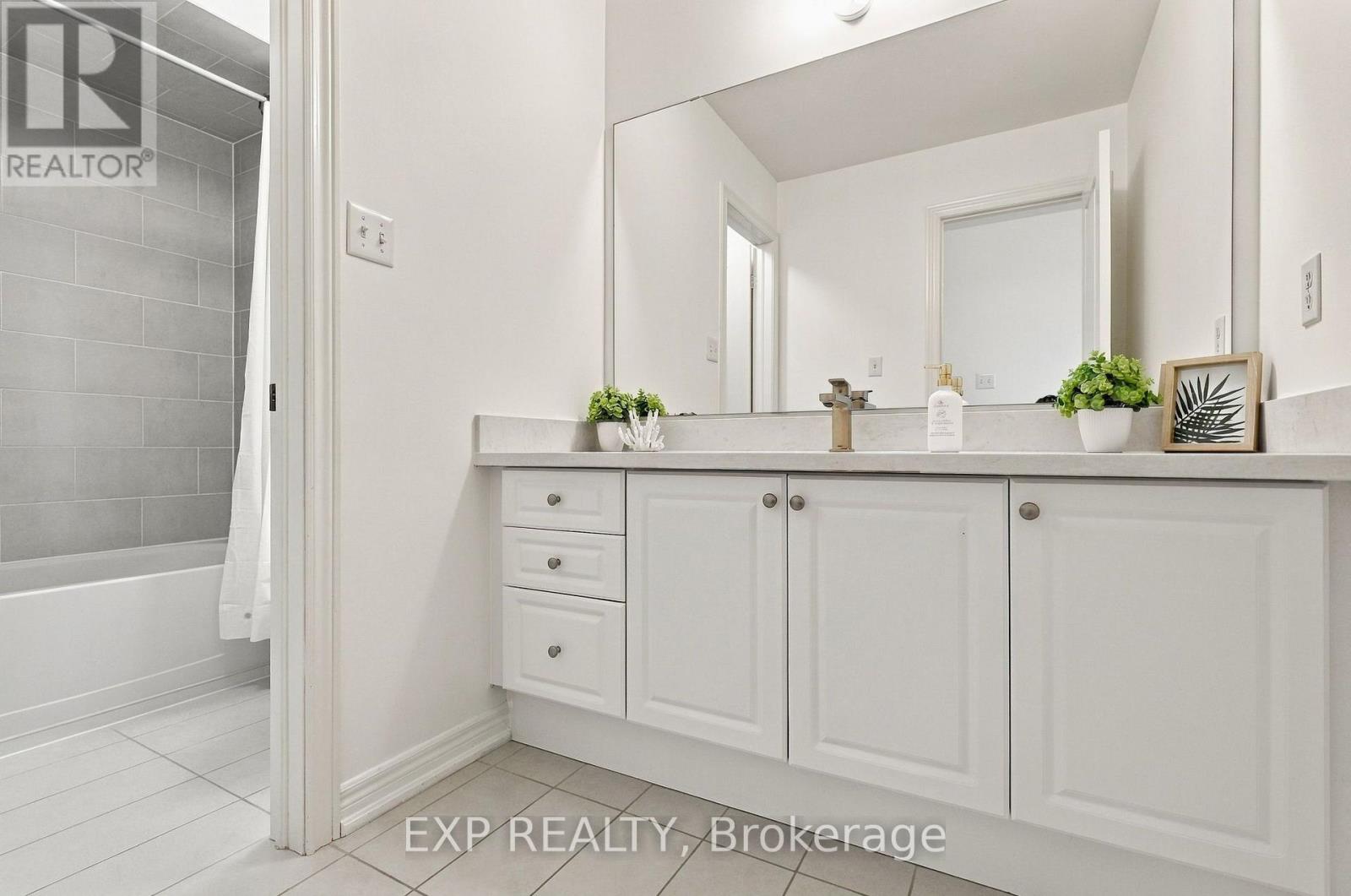 262 Wilfred Murison Avenue Property Photo 30