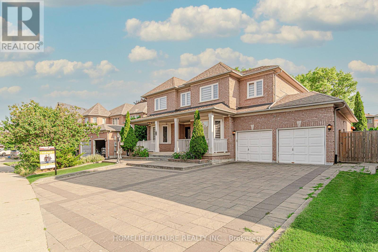 42 Boxwood Crescent Property Photo 2