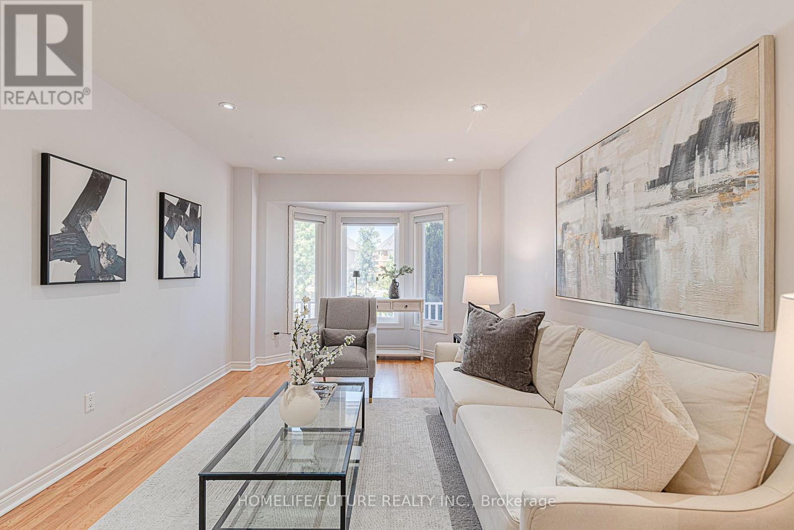 42 Boxwood Crescent Property Photo 6