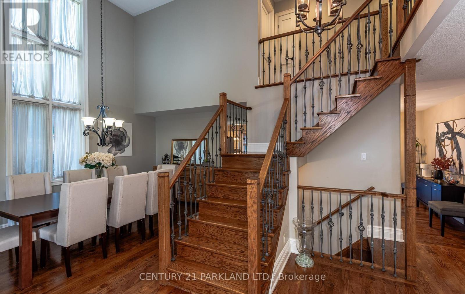 164 Carlyle Crescent Property Photo 4