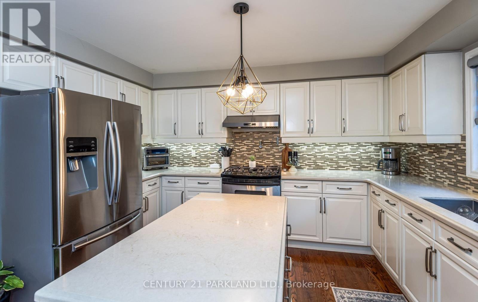 164 Carlyle Crescent Property Photo 12