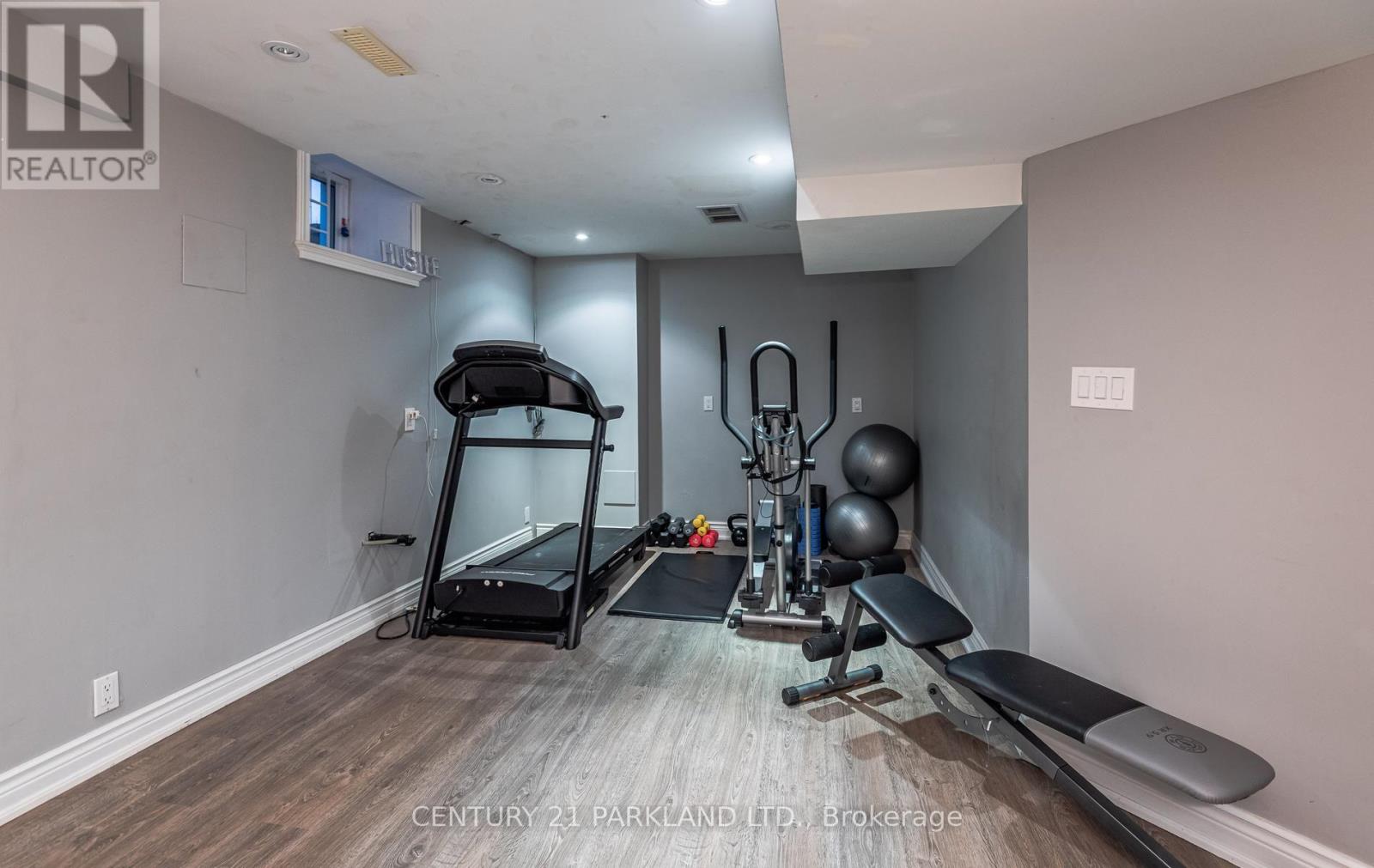164 Carlyle Crescent Property Photo 41