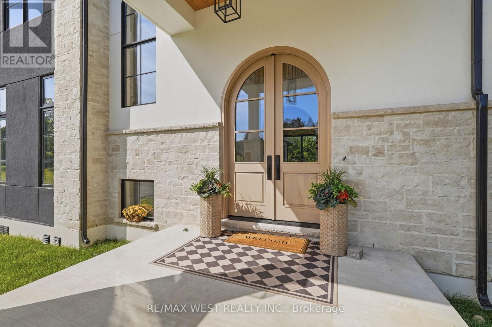 17050 Mccowan Road Property Photo 4